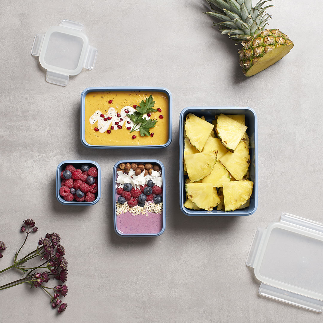 Contenedor de alimentos 4 piezas celeste 0.20 / 0.55 / 0.80 / 2.20 L